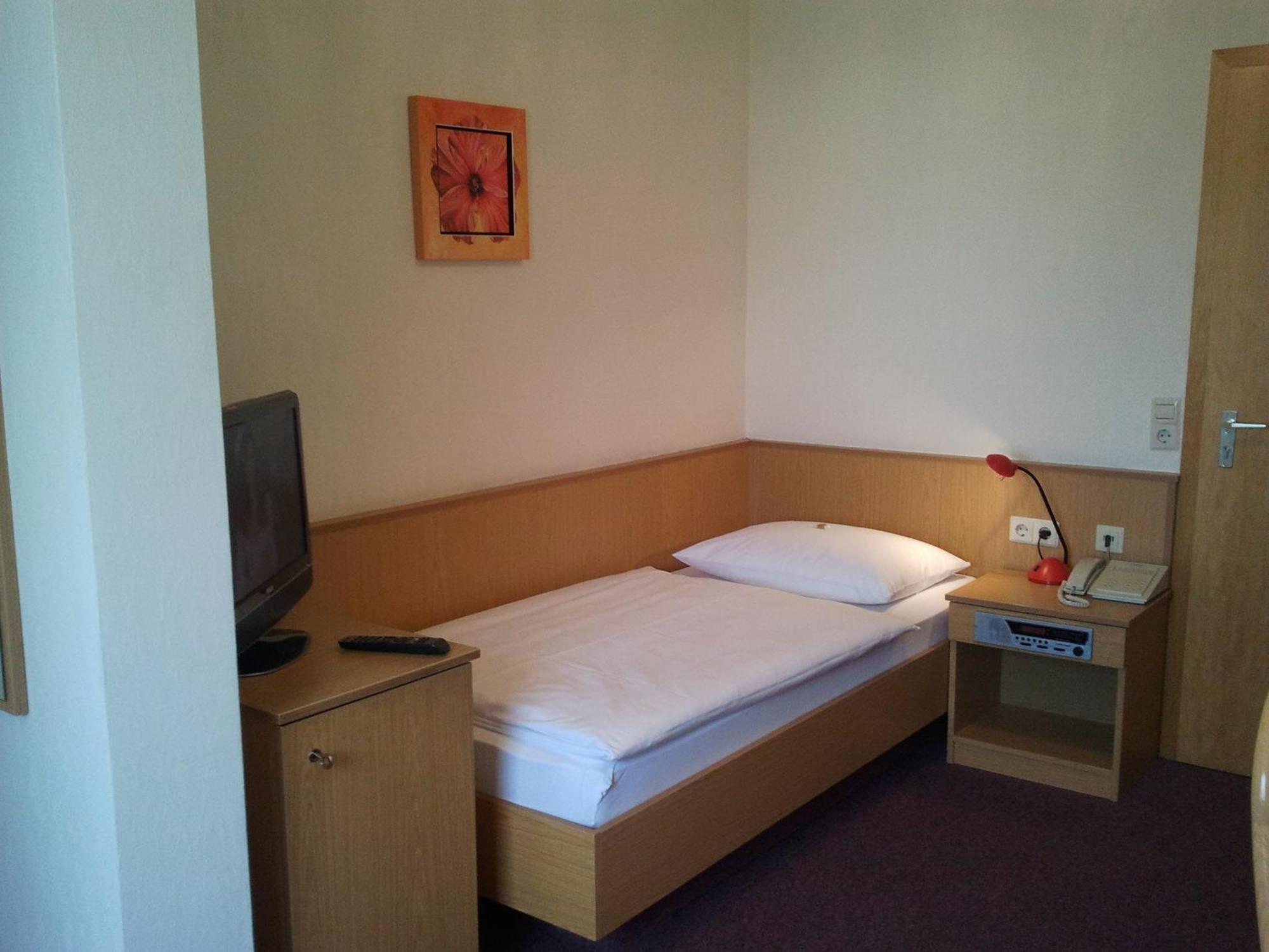 Gaestehaus Galant Esslingen am Neckar Ngoại thất bức ảnh